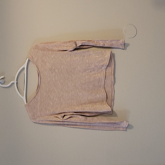 H&M Pink Cropped Sweater with Back Cut-Out - Picture 1 of 3